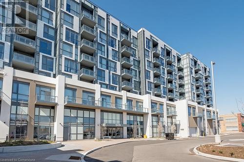 509 Dundas Street W Unit# 812, Oakville, ON - Outdoor With Balcony With Facade