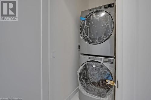 509 Dundas Street W Unit# 812, Oakville, ON - Indoor Photo Showing Laundry Room