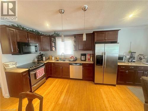 70 Ellis Avenue, Hamilton, ON - Indoor Photo Showing Kitchen With Double Sink