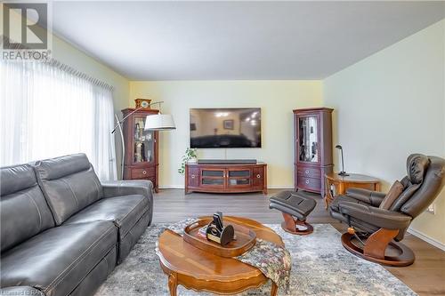 52 Baldwin Avenue, Brantford, ON - Indoor Photo Showing Living Room