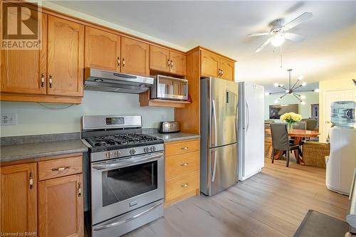 52 Baldwin Avenue, Brantford, ON - Indoor Photo Showing Kitchen