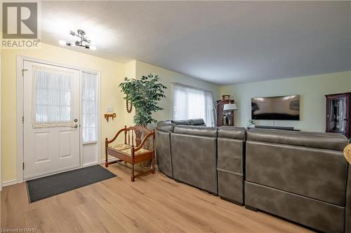 52 Baldwin Avenue, Brantford, ON - Indoor Photo Showing Living Room