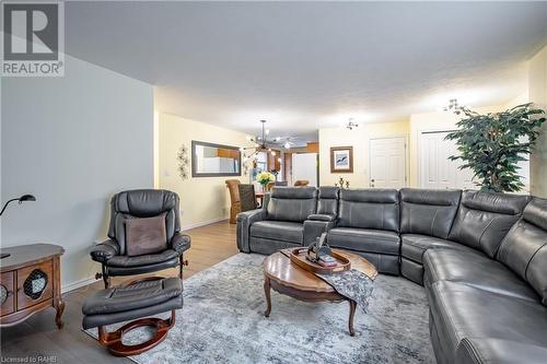 52 Baldwin Avenue, Brantford, ON - Indoor Photo Showing Living Room