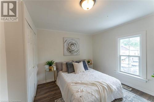 131 Ross Street, Welland, ON - Indoor Photo Showing Bedroom