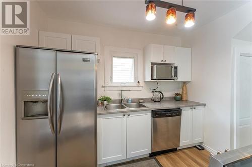 131 Ross Street, Welland, ON - Indoor Photo Showing Kitchen With Double Sink