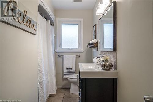 30 Rosewood Avenue, Welland, ON - Indoor Photo Showing Bathroom