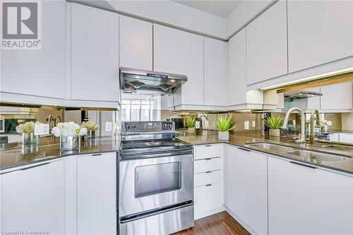 70 Absolute Avenue Unit# 1506, Mississauga, ON - Indoor Photo Showing Kitchen With Double Sink