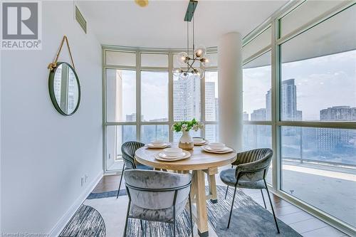 70 Absolute Avenue Unit# 1506, Mississauga, ON - Indoor Photo Showing Dining Room