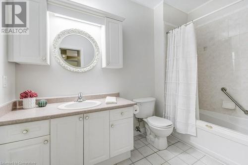 262 Dundas Street E Unit# 307, Waterdown, ON - Indoor Photo Showing Bathroom