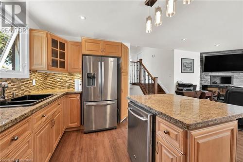 4 Markham Crescent, Hamilton, ON - Indoor Photo Showing Kitchen With Double Sink