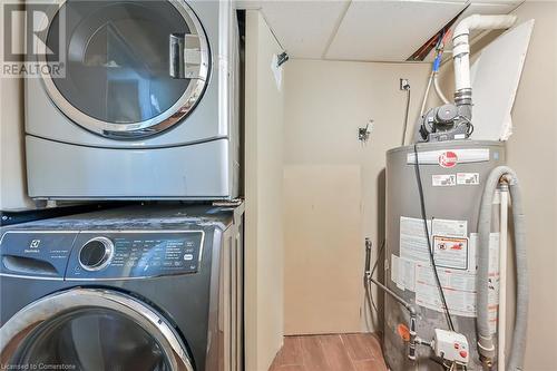 4 Markham Crescent, Hamilton, ON - Indoor Photo Showing Laundry Room