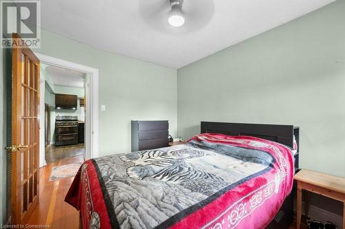 145 Weir Street N, Hamilton, ON - Indoor Photo Showing Bedroom