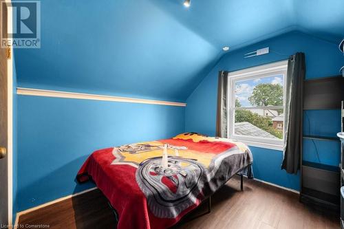 145 Weir Street N, Hamilton, ON - Indoor Photo Showing Bedroom