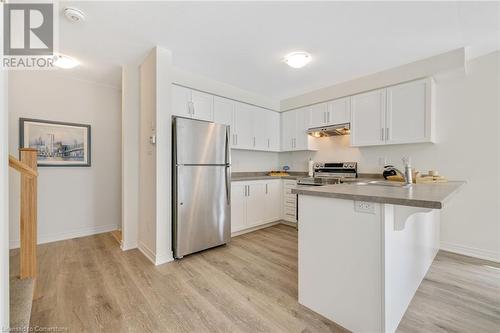 13 Roxanne Drive Unit# 121, Hamilton, ON - Indoor Photo Showing Kitchen With Stainless Steel Kitchen With Double Sink