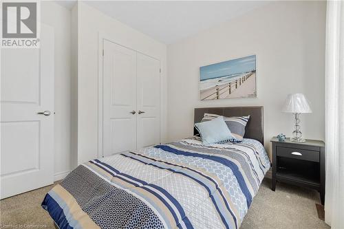 13 Roxanne Drive Unit# 121, Hamilton, ON - Indoor Photo Showing Bedroom