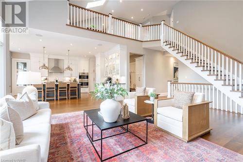 257 Surrey Drive, Oakville, ON - Indoor Photo Showing Living Room