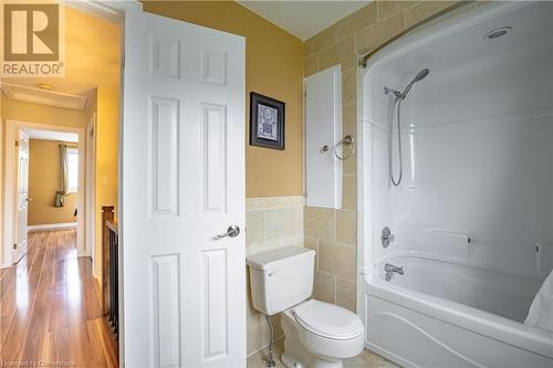 89 Queen Street S, Thorold, ON - Indoor Photo Showing Bathroom