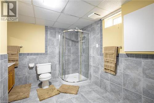 89 Queen Street S, Thorold, ON - Indoor Photo Showing Bathroom