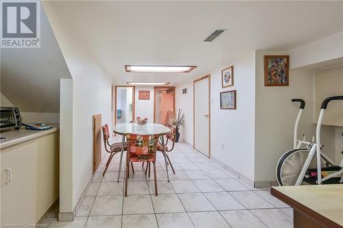 39 Sherman Avenue N, Hamilton, ON - Indoor Photo Showing Dining Room