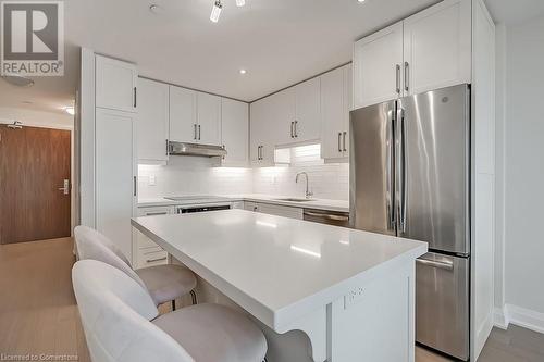 2025 Maria Street Unit# 1407, Burlington, ON - Indoor Photo Showing Kitchen With Stainless Steel Kitchen With Upgraded Kitchen