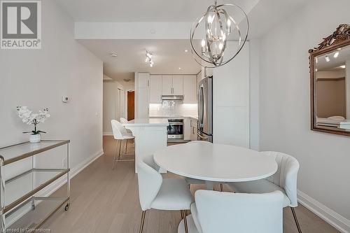 2025 Maria Street Unit# 1407, Burlington, ON - Indoor Photo Showing Dining Room