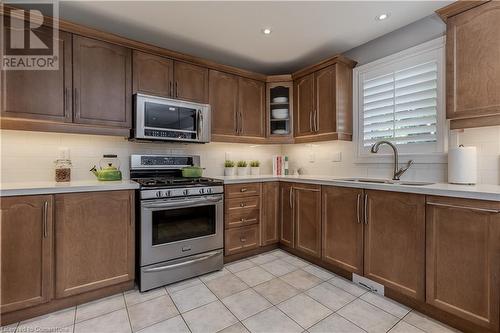 2440 Auckland Drive, Burlington, ON - Indoor Photo Showing Kitchen With Double Sink