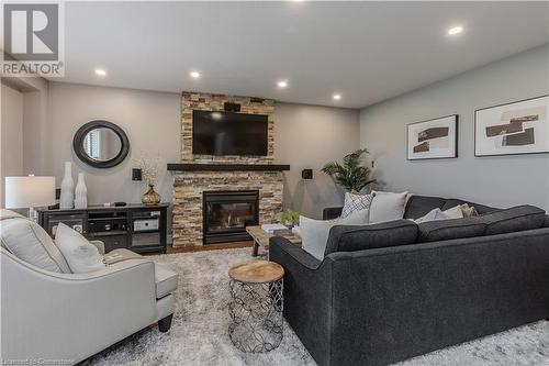 2440 Auckland Drive, Burlington, ON - Indoor Photo Showing Living Room With Fireplace