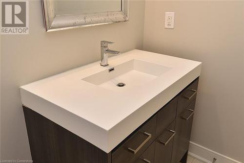 150 Main Street W Unit# 603, Hamilton, ON - Indoor Photo Showing Bathroom