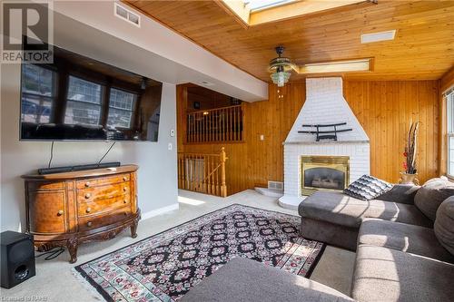 845 Grandview Road, Fort Erie, ON - Indoor With Fireplace