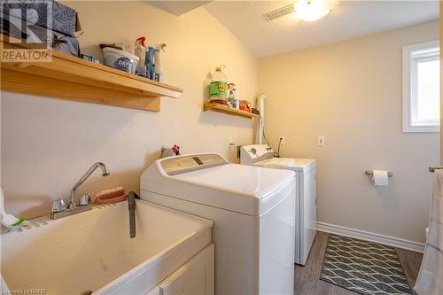 845 Grandview Road, Fort Erie, ON - Indoor Photo Showing Laundry Room