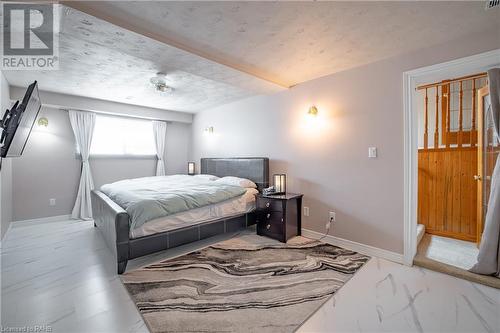 845 Grandview Road, Fort Erie, ON - Indoor Photo Showing Bedroom