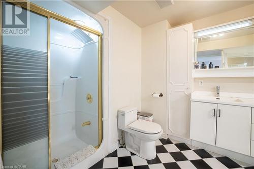 845 Grandview Road, Fort Erie, ON - Indoor Photo Showing Bathroom