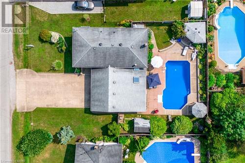 845 Grandview Road, Fort Erie, ON - Outdoor With In Ground Pool