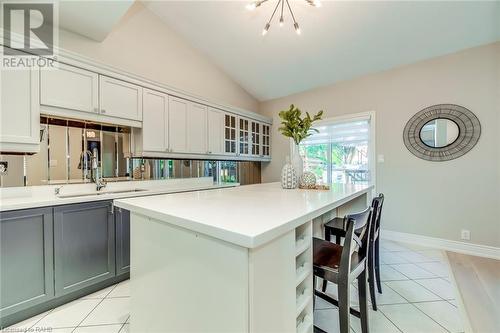 2213 Rosemount Crescent, Oakville, ON - Indoor Photo Showing Kitchen