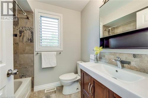 2213 Rosemount Crescent, Oakville, ON - Indoor Photo Showing Bathroom