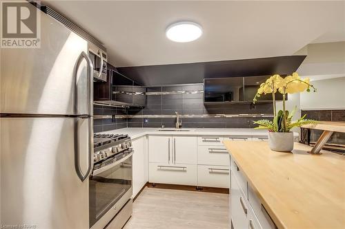 2213 Rosemount Crescent, Oakville, ON - Indoor Photo Showing Kitchen With Double Sink