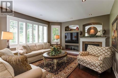 140 Dellgrove Circle, Cambridge, ON - Indoor Photo Showing Living Room With Fireplace