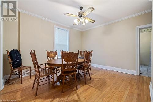 35 Barton Street W, Hamilton, ON - Indoor Photo Showing Dining Room