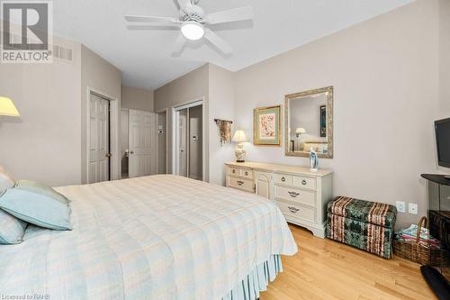 2282 Turnberry Road Unit# 15, Burlington, ON - Indoor Photo Showing Bedroom