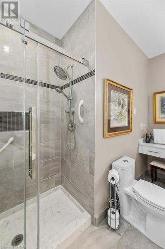 2282 Turnberry Road Unit# 15, Burlington, ON - Indoor Photo Showing Bathroom