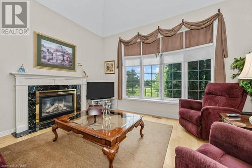 2282 Turnberry Road Unit# 15, Burlington, ON - Indoor Photo Showing Living Room With Fireplace