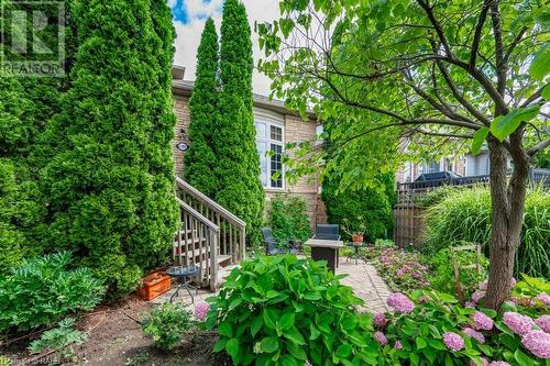 2282 Turnberry Road Unit# 15, Burlington, ON - Outdoor