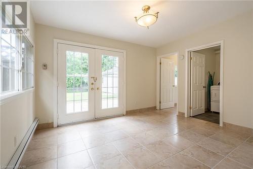 Sunroom - 98 Holmes Avenue, Hamilton, ON - Indoor Photo Showing Other Room