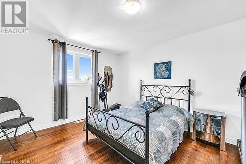 59 Onyx Court, Hamilton, ON - Indoor Photo Showing Bedroom