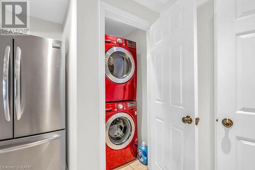 59 Onyx Court, Hamilton, ON - Indoor Photo Showing Laundry Room