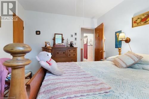 551 Evans Road, Hamilton, ON - Indoor Photo Showing Bedroom