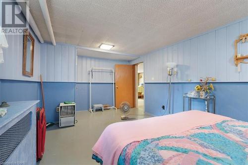 551 Evans Road, Hamilton, ON - Indoor Photo Showing Bedroom