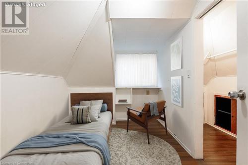 70 Ward Avenue, Hamilton, ON - Indoor Photo Showing Bedroom