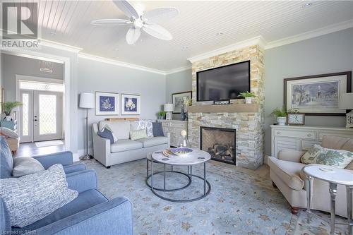 12 Firelane 11A Road, Niagara-On-The-Lake, ON - Indoor Photo Showing Living Room With Fireplace