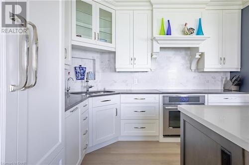 12 Firelane 11A Road, Niagara-On-The-Lake, ON - Indoor Photo Showing Kitchen